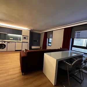  Apartment Otto Tunali